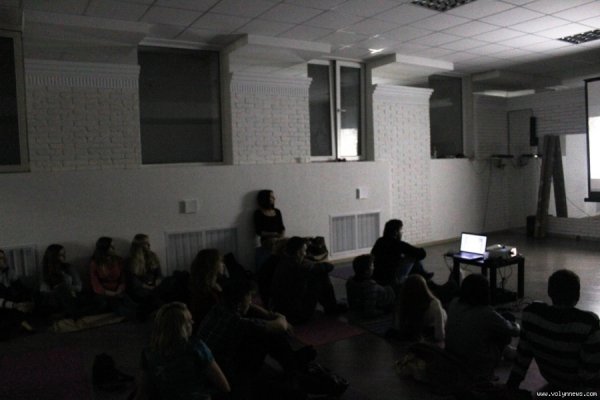 Луцька молодь дивилася соціальну відеорекламу