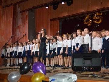 У місті на Волині школа відсвяткувала ювілей. ФОТО