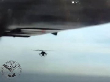 ГУР показало погоню російської авіації за українським безпілотником в Криму. ВІДЕО