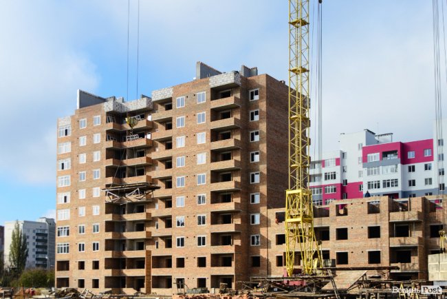 У Луцьку продовжує «рости» яскравий ЖК «Caramel Residence». ФОТО*