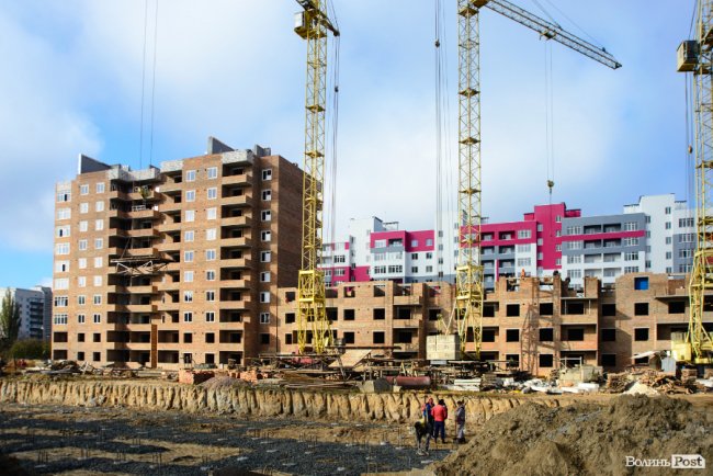 У Луцьку продовжує «рости» яскравий ЖК «Caramel Residence». ФОТО*