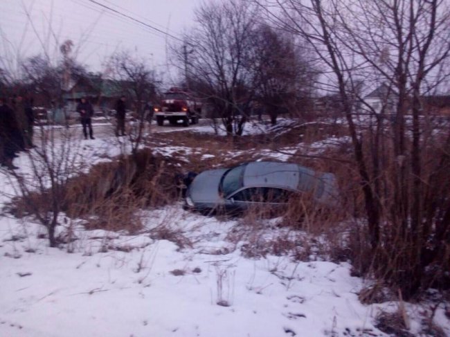 На Волині авто злетіло в кювет. ФОТО