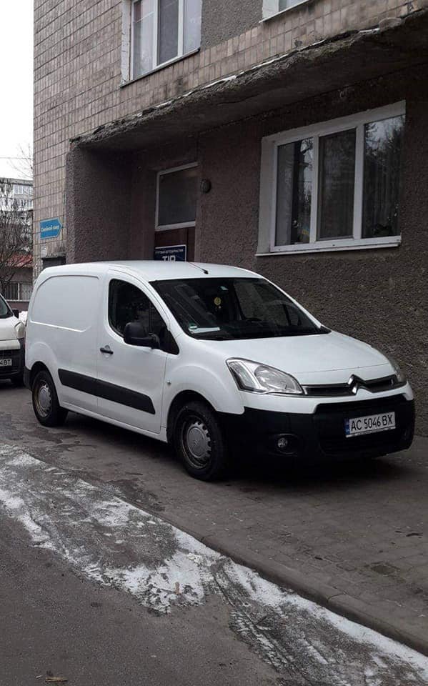 У Луцьку муніципали карали автохамів. ФОТО