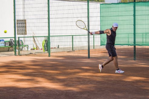 Відкритий кубок з тенісу серед аматорів проходить у Нововолинську