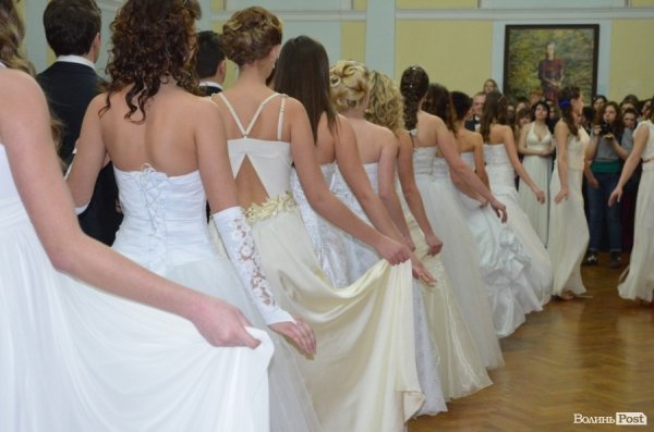 Університетський бал у Луцьку. ФОТО