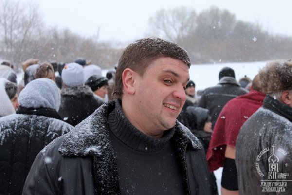 Як під Луцьком козаки і монахи купалися в крижаній воді. ФОТО