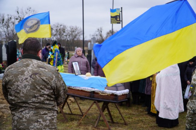 Громада Володимира провела в останню путь Героя Петра Янкевича