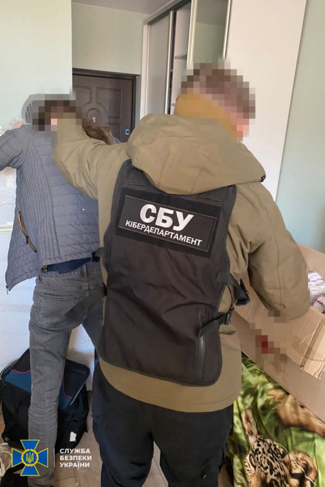 СБУ ліквідувала масштабний канал ввезення в Україну фальсифікованих препаратів для онкохворих