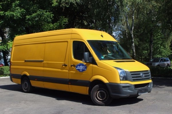 Луцькому шпиталю передали автомобіль для перевезення поранених. ФОТО