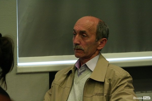 У Києві презентували унікальний луцький середньовічний рукопис. ФОТО