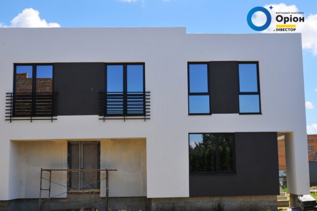 Перші квадрохауси у Луцьку: у ЖК «Оріон» кипить робота. ФОТО*