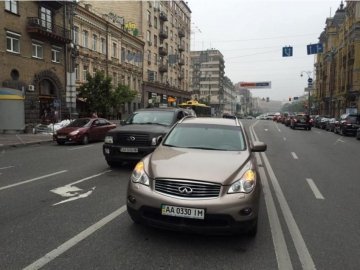 В замміністра в Києві вкрали коштовну машину. ФОТО