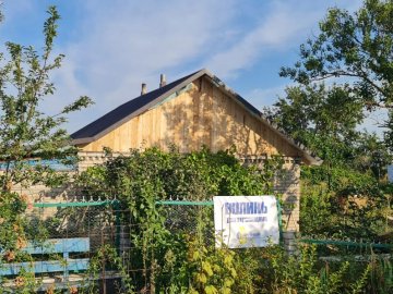 Показали, як волинські будівельники відновлюють село Благодатівка на Херсонщині. ФОТО
