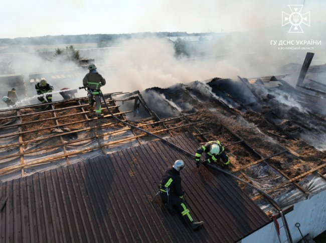 У Луцькому районі горів столярний цех. ФОТО