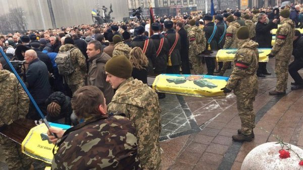 В Києві прощались із загиблими бійцями в Авдіївці