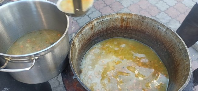 На Волині підприємці передають рибу волонтерам. ФОТО