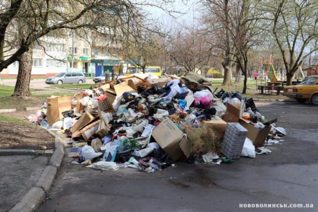Волинянку завалило мотлохом у власній квартирі.ФОТО