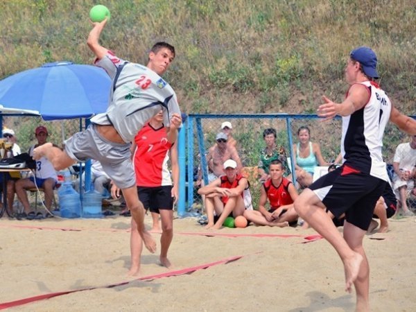 Лучани – срібні призери чемпіонату України з пляжного гандболу 