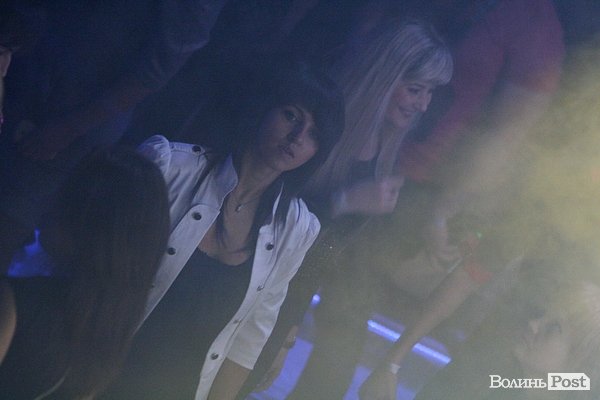 У Луцьку відкрили оновлений клуб «ХХІ століття». ФОТО