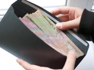 Які будуть в українців зарплати у 2016 році