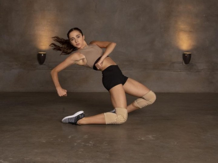 Танцювальні наколінники: які вибрати для занять та сцени