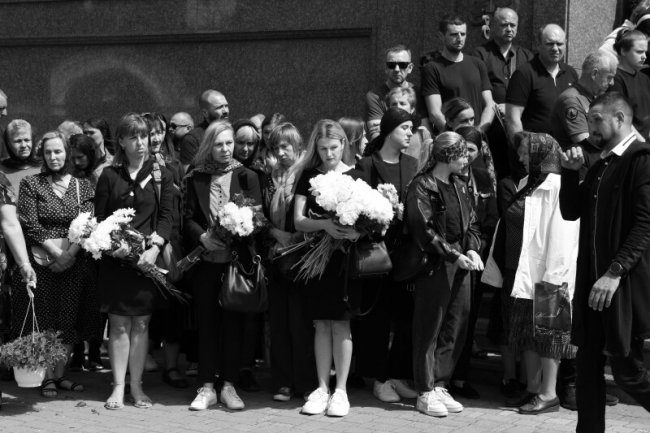 Лучани попрощалися із Героєм Романом Гаврилюком