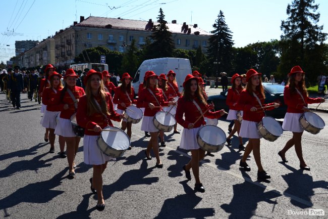 Більше тисячі першокурсників посвятили у студенти СНУ. ФОТО