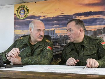 У Білорусі заявили, що вже готують майданчики під ядерну зброю росії
