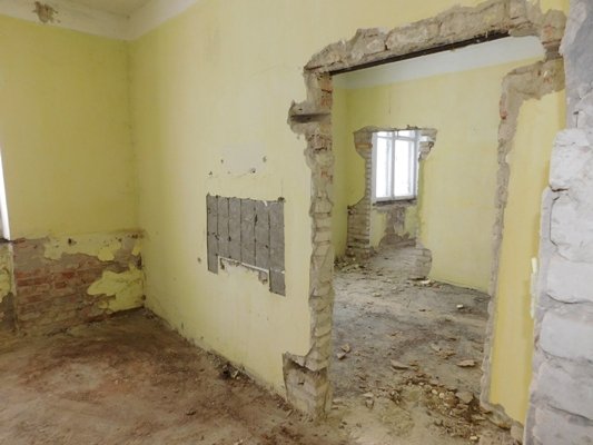 На Волині приміщення колишнього райвійськкомату реконструюють під амбулаторію. ФОТО