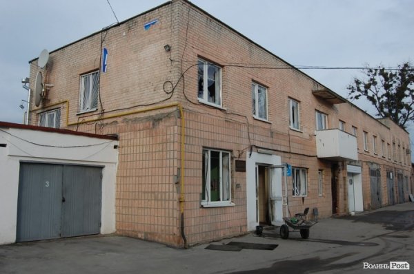 Офіс Партії регіонів у Луцьку після підпалу. ФОТО