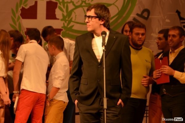 «Горохівський весільний лімузин, щоб розвернутися, їде в Луцьк», ‒ кавеенщики. ФОТО