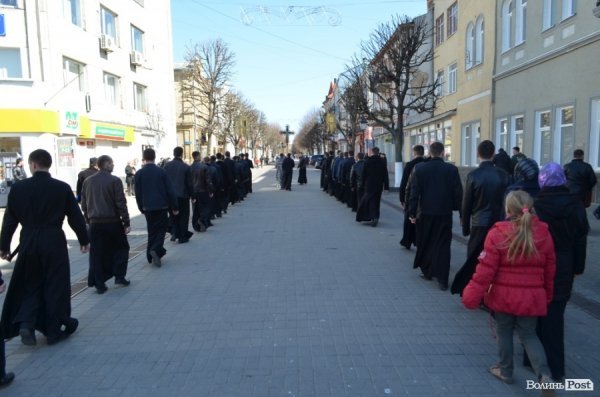 У Луцьку відбувся загальноміський Страждальний хресний хід. ФОТО