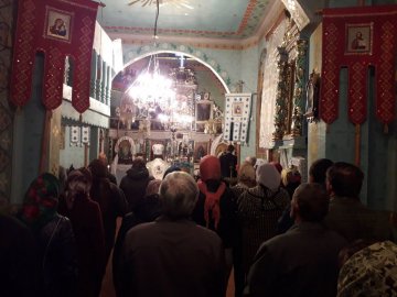 Між сторонами – кордон з поліції: на Рівненщині – церковний конфлікт 