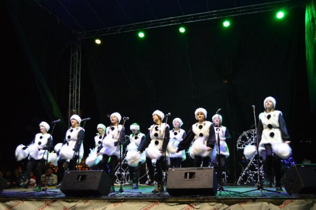 У Ковелі засяяла головна ялинка громади