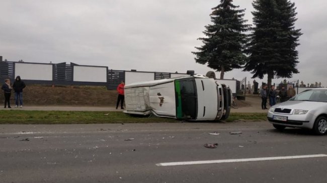 У подвійній аварії біля Луцька травмувалася 18-річна дівчина