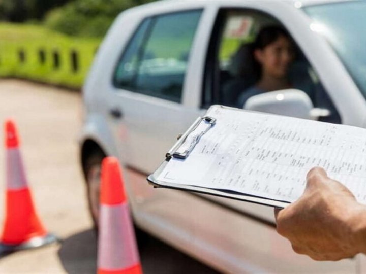 У Нововолинську просять повернути іспити на водійські посвідчення до місцевого сервісного центру МВС