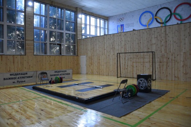 У Луцьку відремонтували спорткомплекс «Колос», який був у досить  плачевному стані. ФОТО