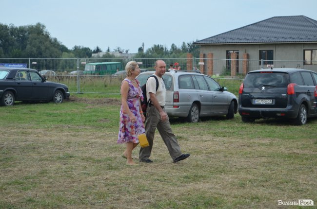 Не молоддю єдиною: як на «Бандерштаті» відпочивають «поважні» фестивальники. ФОТО 