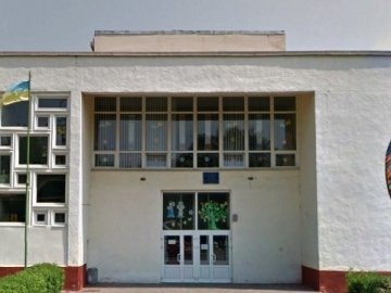 Ліфт у луцькому НРЦ, який просили облаштувати ще 4 роки тому, обіцяють встановити у жовтні