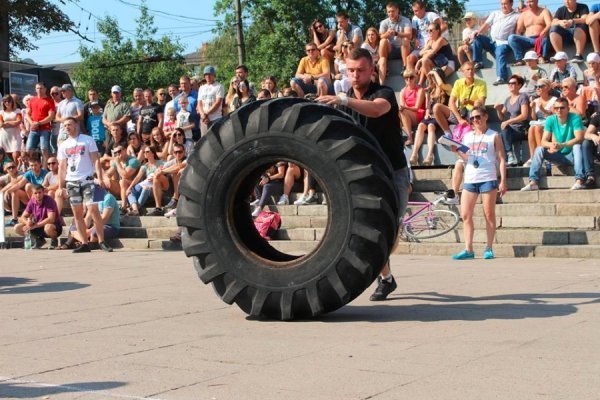 Луцькі патрульні взяли участь у змаганнях з кросфіту. ФОТО
