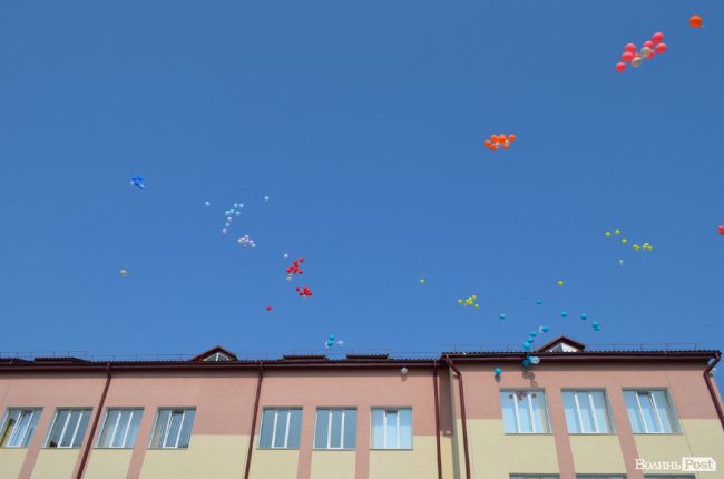 Під гаслом «Вперше»: луцька школа №27 відкрила свої двері. ФОТОРЕПОРТАЖ