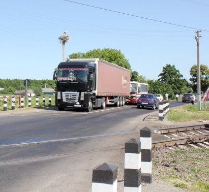 На Волині маршрутка вʼїхала у вантажівку. ФОТО