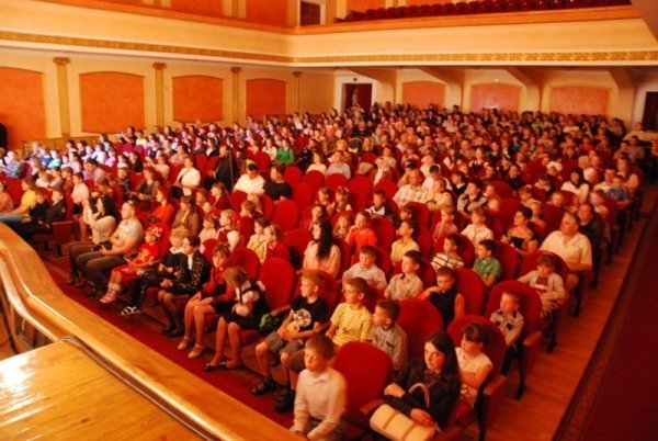 У Луцьку дітям влаштували свято великодньої писанки. ФОТО