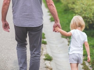 В Україні хочуть запровадити звання «Батько-герой»