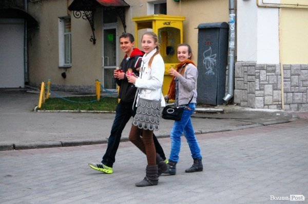 У Луцьку запалювали страсні свічки