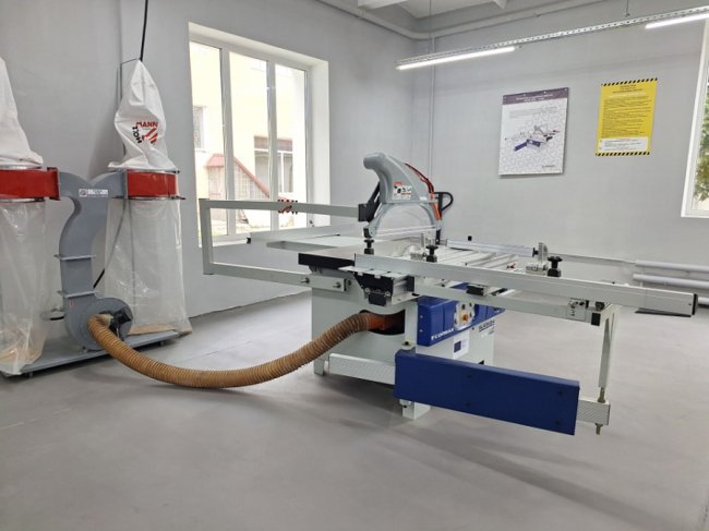 У луцькому училищі відкрили деревообробний центр за майже 8 мільйонів. ФОТО