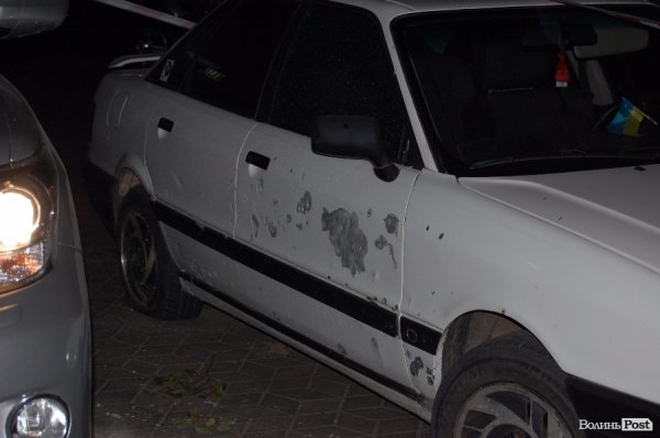 В Луцьку на стоянці біля торгового центру  стався вибух. ФОТО