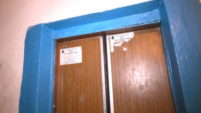 Ліфт у Луцьку, який пошкодили під час знеструмлення, досі не працює