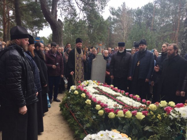 У рідному селі митрополита Ніфонта помолилися за його упокій. ФОТО