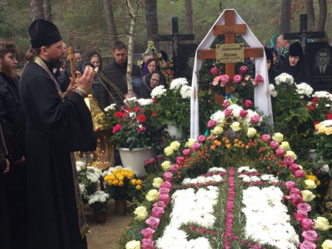 У рідному селі митрополита Ніфонта помолилися за його упокій. ФОТО